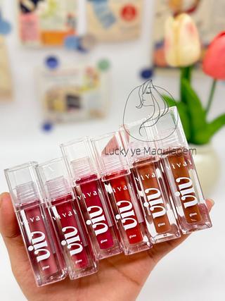 Gloss labial Viv Vivai Cores separar que estevem disponíveis