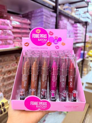 Batom cremoso Femme Paris Cores separar que estevem disponíveis