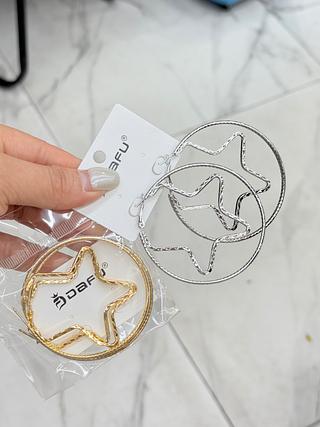 Brincos Dourado e Prata Cores separar que estevem disponível