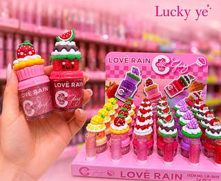 Lip gloss Love Rain Cores separar que estevem disponíveis