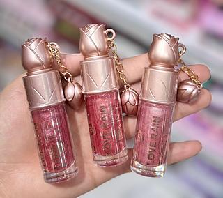 Lip Gloss Love Rain Cores separar que estevem disponível