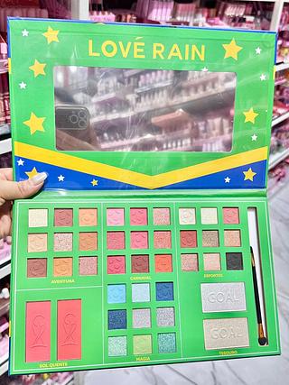 PALETA DE SOMBRA COPA LOVE RAIN