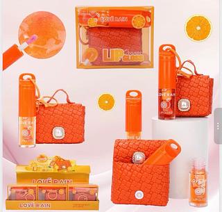 LIP GLOSS COM BOLSINHA LOVE RAIN