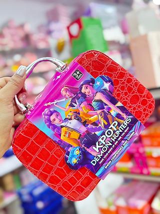 Maleta de maquiagem infantil Cores separar que estevem disponível