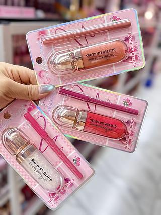 Kit Gloss + Lápis de Contorno 2 em 1 YOYOMAQUIAMOR Cores separar que estevem disponíveis