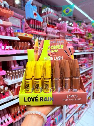 MASCARA PARA CILIO PRETO E MARROM LOVE RAIN CORES SEPARAR QUE ESTEVEM DISPONIVEIS