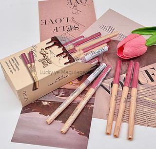 Lápis contorno Labial Retrátil Fenzza