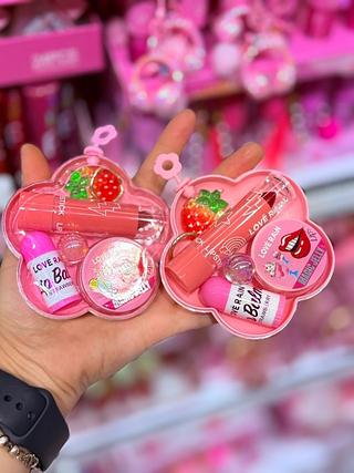 KIT LIP GLOSS E LIP BALM LOVE RAIN CORES SEPARAR QUE ESTEVEM DISPONIVEIS
