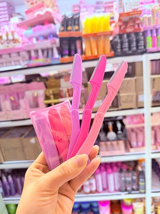 Navalha para sobrancelha