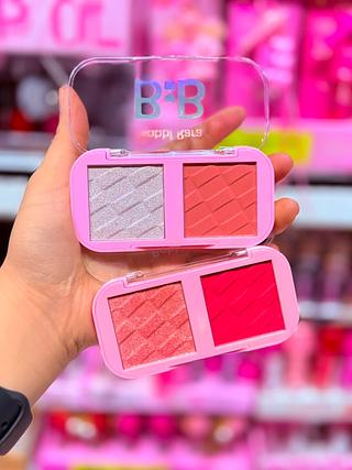 Iluminador e Blush Bobbi Rara Cores separar que estevem disponíveis