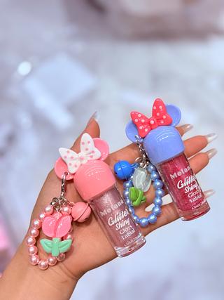 LIP GLOSS COM CHAVEIRO MELANA CORES SEPARAR QUE ESTEVEM DISPONIVEIS