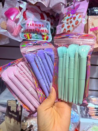 Kit Pincel Cores separar que estevem disponível