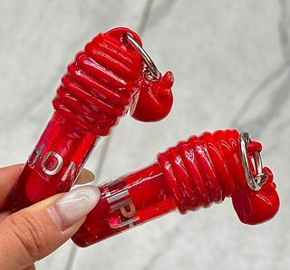 LIP GLOSS COM CHAVEIRO MAÇA LIP APPLE