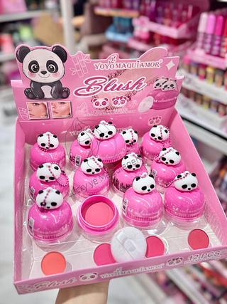 Blush Compacto Com esponja panda YoYomaquiamor cores separar que estevem disponíveis