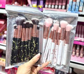 Kit pincel cores separar que estevem disponíveis