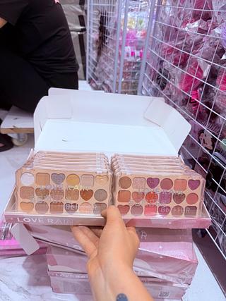 Paleta de sombra Love Rain