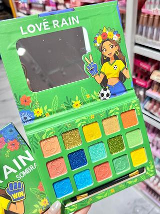 PALETA DE SOMBRA COPA LOVE RAIN