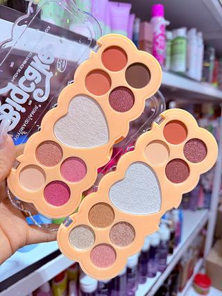 Paleta de sombra Yoyomaquiamor Cores separar que estevem disponível