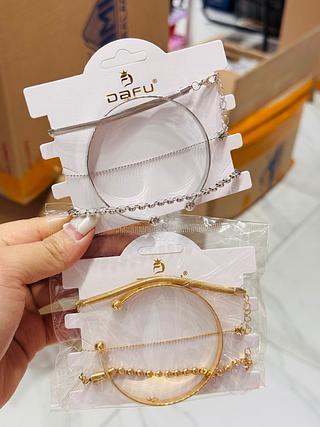 Kit Pulseira Dourado e Prata modelos separar que estevem disponíveis