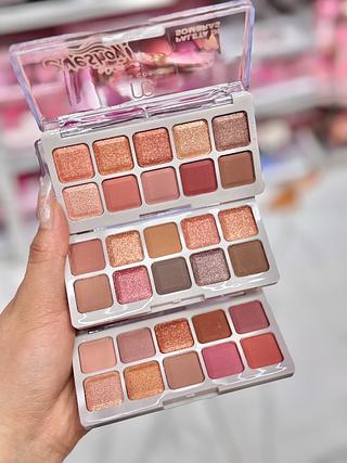 Paleta de Sombra Miss Corina Cores separar que estevem disponível
