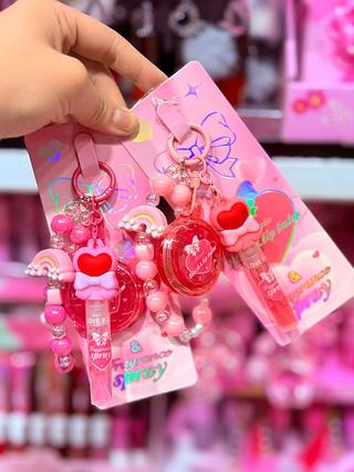KIT BLUSH COM CHAVEIRO LOVE RAIN CORES SEPARAR QUE ESTEVEM DISPONIVEIS
