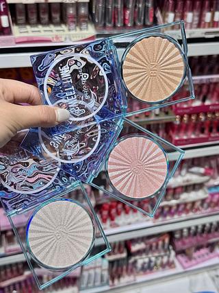 Iluminador Cores separar que estevem disponíveis Beijo de neve