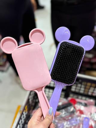 ESCOVA RAQUETE COM ORELHA ( COR SORTIDO )