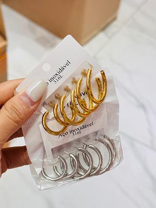 Kit Brincos Dourado e prata modelos separar que estevem disponível