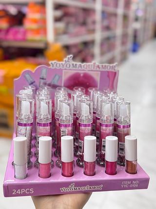 Lip Volumoso Yoyomaquiamor Cores separar que estevem disponível