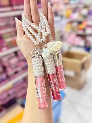 Gloss Labial com Chaveiro Criabelle Cores separar que estevem disponíveis