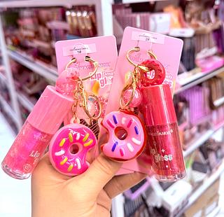 Lip Gloss Com chaveiro Yoyomaquiamor Cores separar que estevem disponível
