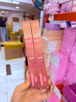 PERFUME