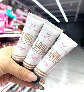 Base Líquida Long Lasting Cores separar que estevem disponíveis Jasmyne