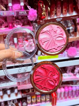 Blush Femme Paris Cores separar que estevem disponível
