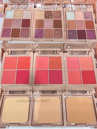 Paleta de Sombra blush e pó Compacto Yoyomaquiamor