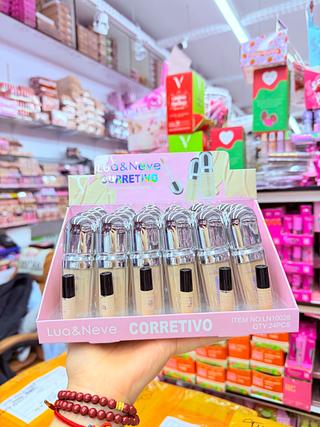 Corretivo Líquido Lua e Neve Cores separar que estevem disponível