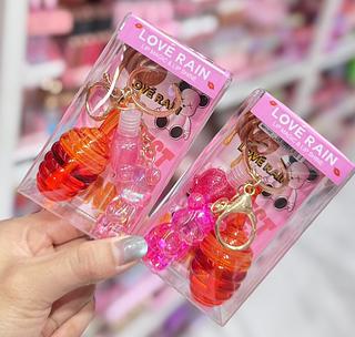 Lip Gloss Com chaveiro Love Rain