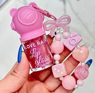 Lip Gloss com chaveiro Love Rain Cores separar que estevem disponível