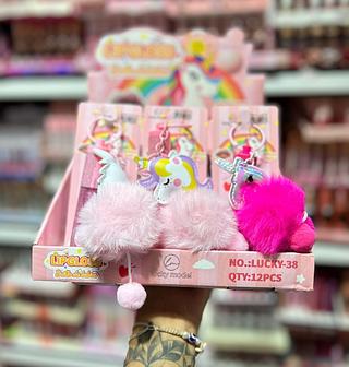 Lip Gloss com Chaveiro Lucky Medel Cores separar que estevem disponíveis