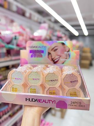 Iluminador Hudabeauty Cores separar que estevem disponível