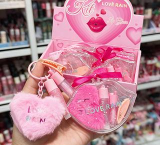 Lip Gloss Com Chaveiro Love Rain Cores separar que estevem disponível