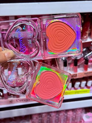 Blush femme Paris cores separar que estevem disponíveis