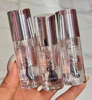 LIP OIL PARA LABIOS BRILHANTES E VOLUMOSOS FEMME PARIS