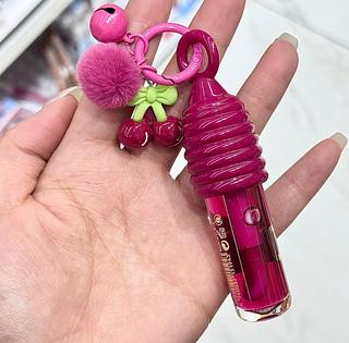 LIP GLOSS COM CHAVEIRO CEREJA