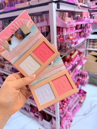 Iluminador e Blush 2 em 1 Miss Corina Cores separar que estevem disponível