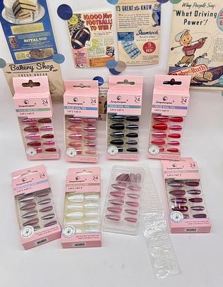 Unha Postiça Com Alto colante ( Cor Sortido )