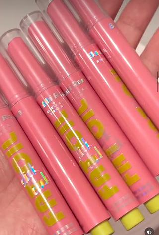 Batom hidratante Brilho BLACK FRIDAY Bobbi Rara ( Cores separar que estevem disponíveis)