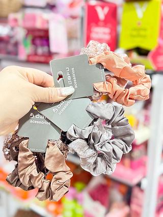 Kit xuxinho de cetim Cabelo Cores separar que estevem disponíveis