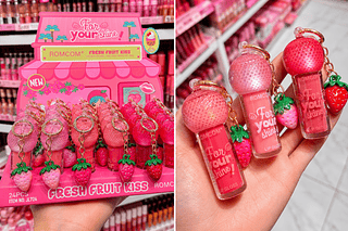 LIP GLOSS COM CHAVEIRO (3 MORANGO )ROMCOM CORES SEPARAR QUE ESTEVEM DISPONIVEIS