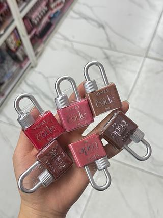 LIP GLOSS CODE VIVAI CORES SEPARAR QUE ESTEVEM DISPONIVEIS